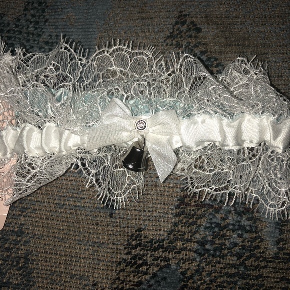 💍Victoria’s Secret Satin & Lace Wedding Garter - Picture 4 of 6